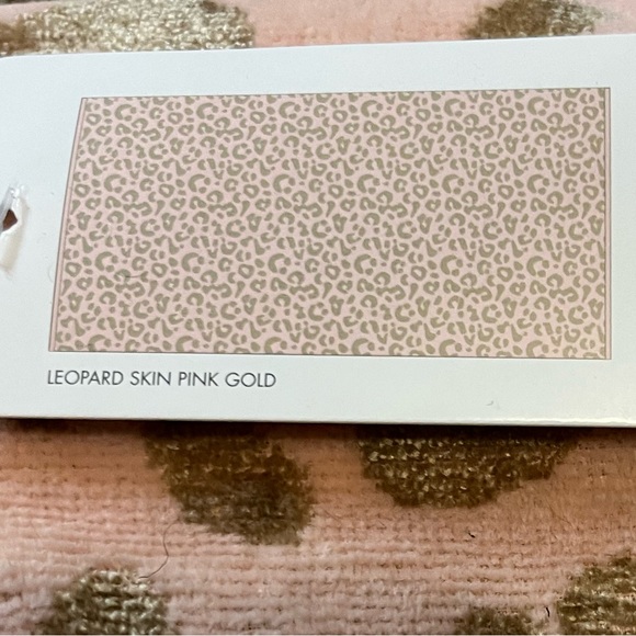 🆕 Caro Home Leopard Pink Gold Oversized Beach Towel - Picture 9 of 11